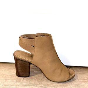 Kenneth Cole Reaction Block Heel
